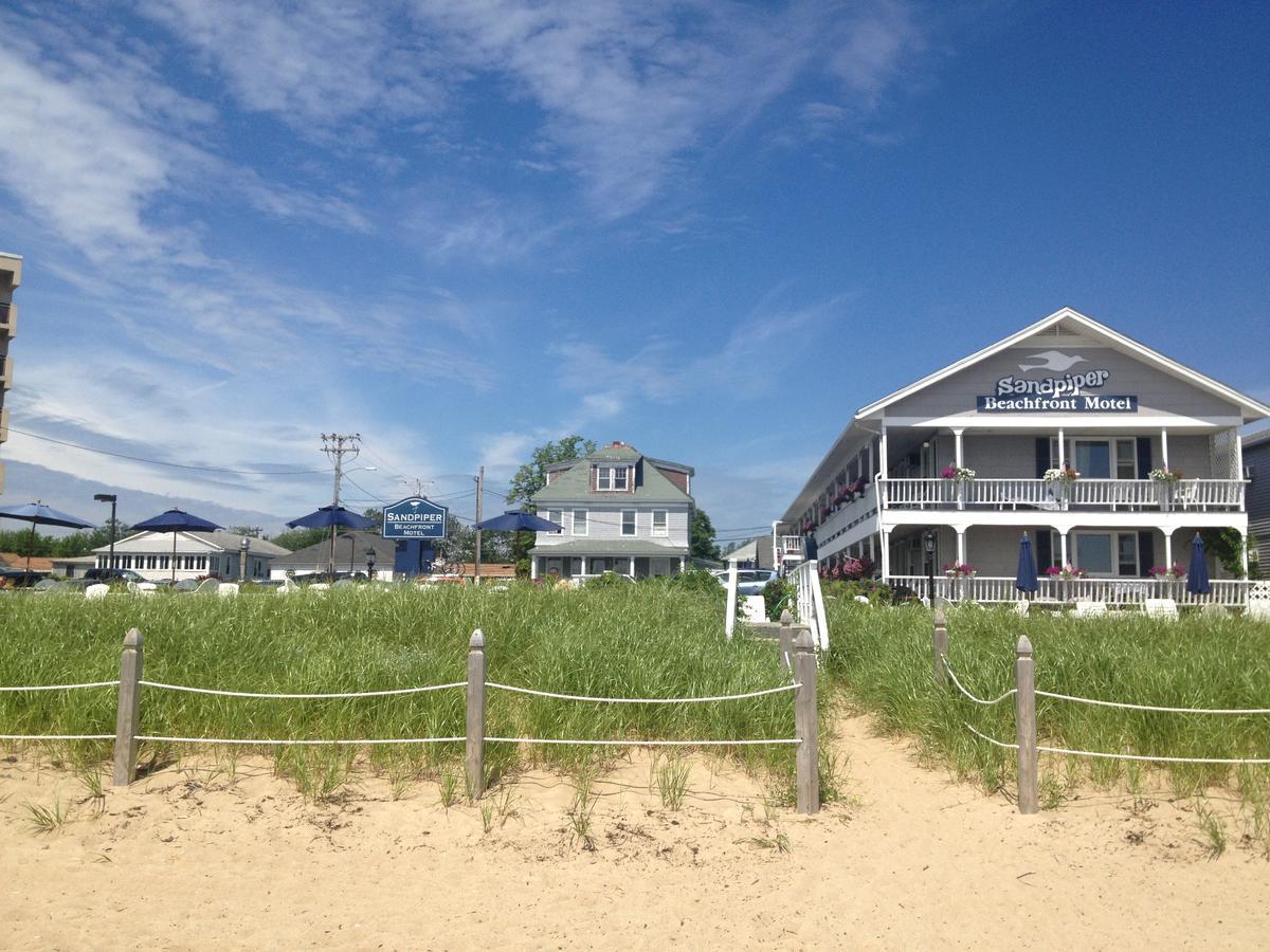 Sandpiper Beachfront Motel
